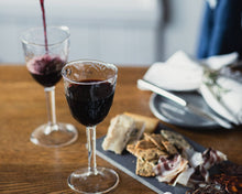 Load image into Gallery viewer, Forest Leaf Textured Classic Wine Glass